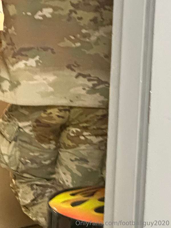Me jerking and soldiers being soldiers! 9