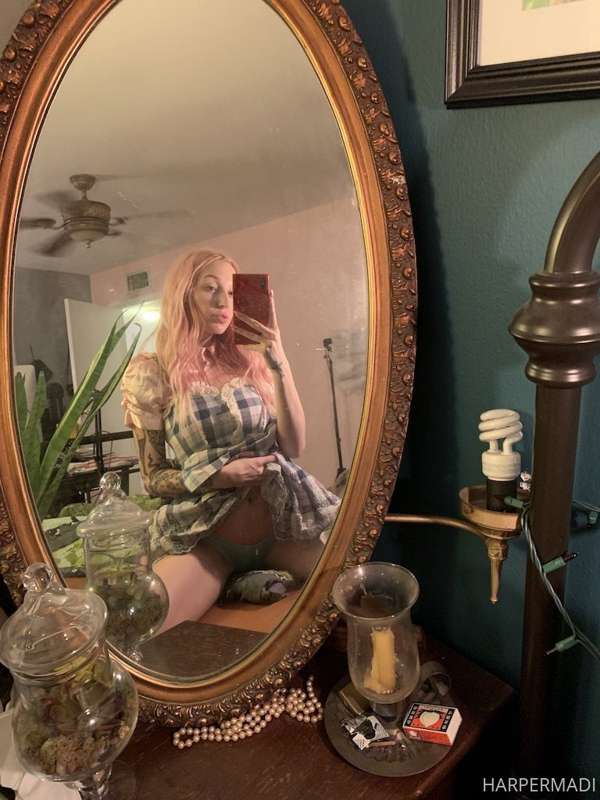 some cute lil outfit and bum pics!!! 4