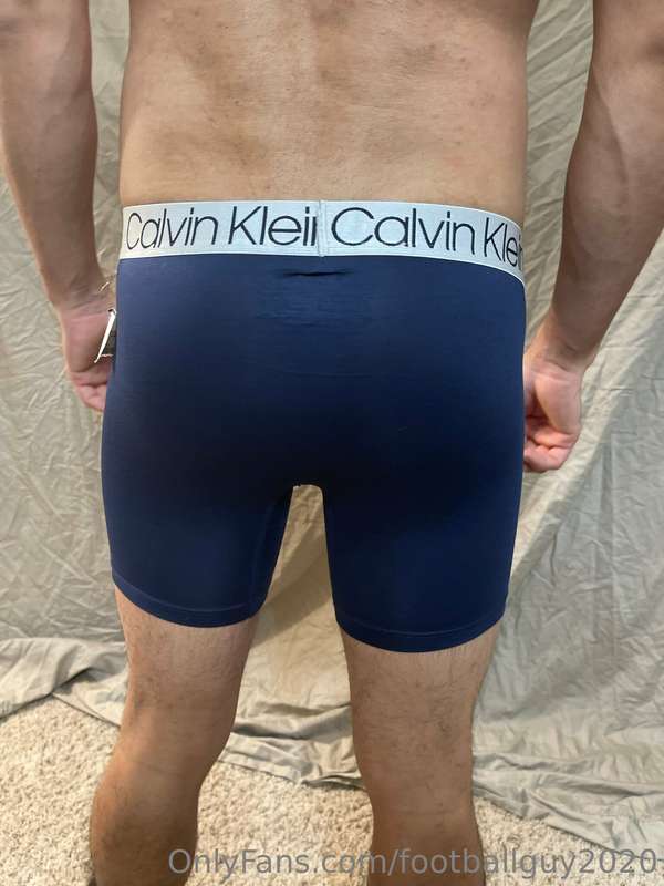 The Calvin Klein set of PVT Martinez - you'll want to see th.. 27
