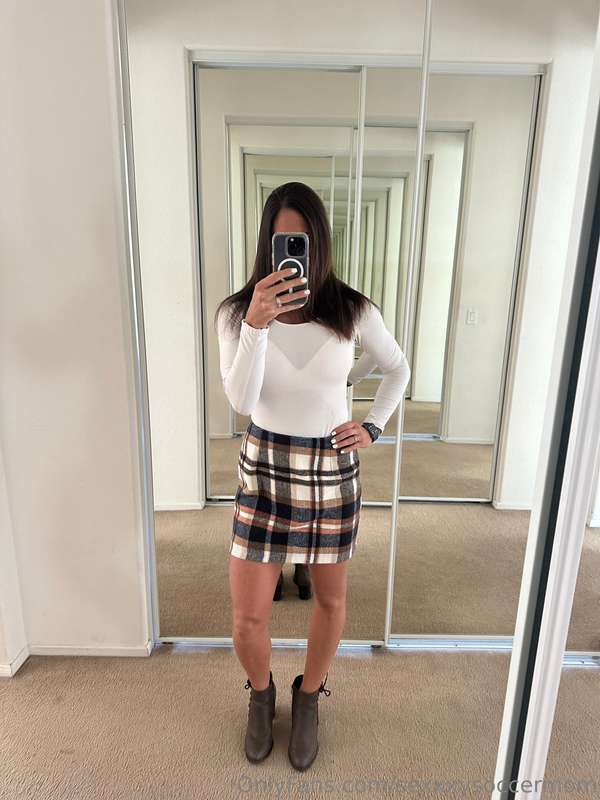 On my way to a solo hotwife date I am pretty excited for 🔥🥵