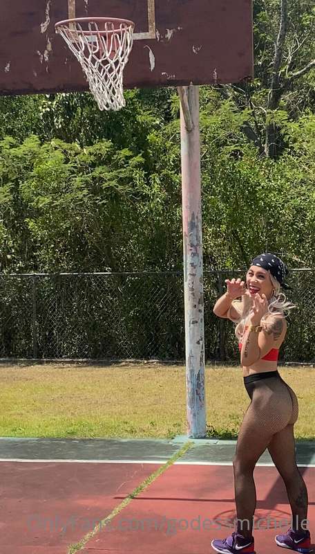 ¿Me acompañas a la cancha? ⛹️‍♀️🔞🥵🏀❤️ 10