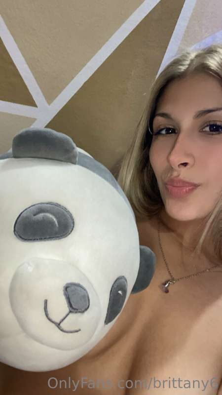 How beautiful is this stuffed animal, I wish it was you 🙈🤫