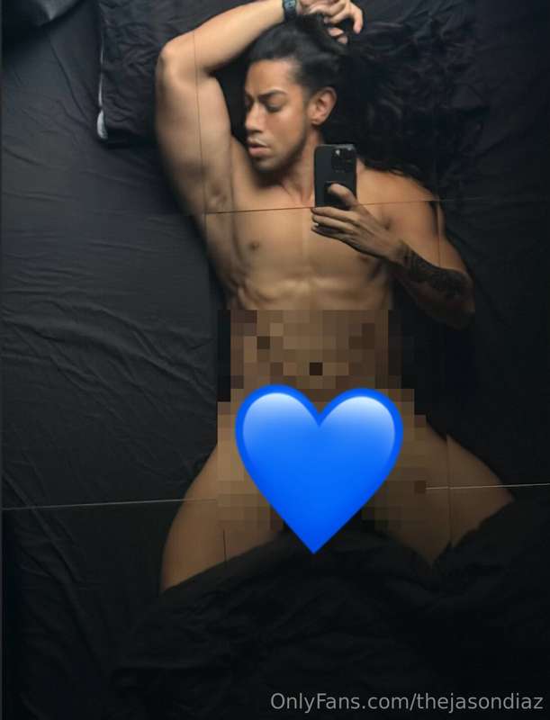 come and lick and suck on this cock 💦 I need Someone who’s o..