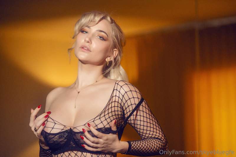 Skyebluegfe - Onlyfans - 26 Jun, 2025