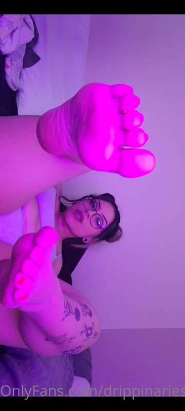 Feet ❤ 4