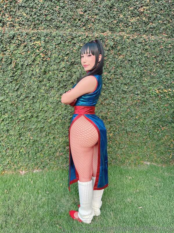 Goku’s not the only one who knows how to handle a power pole.. 7