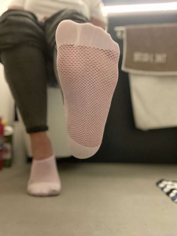 Worship  my stinky socks SOCK bi.tch! 👅👃🧦 4