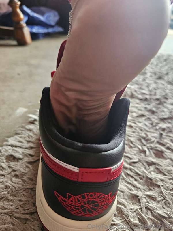 I want to thank my fan for my new j's..... I love them!