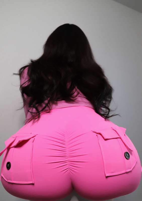 what is your favorite color? mine is pink at the moment :3