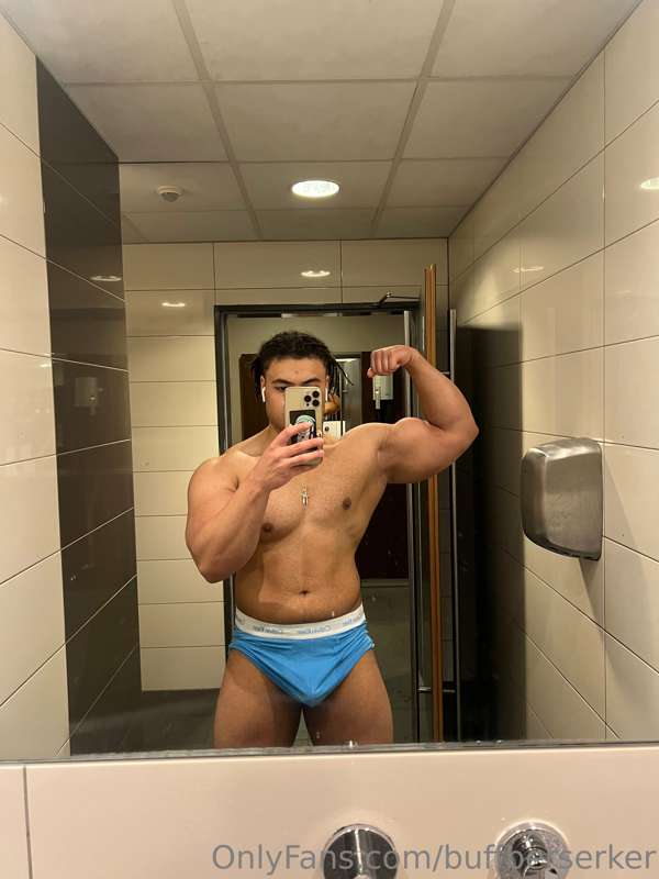 🦍 1