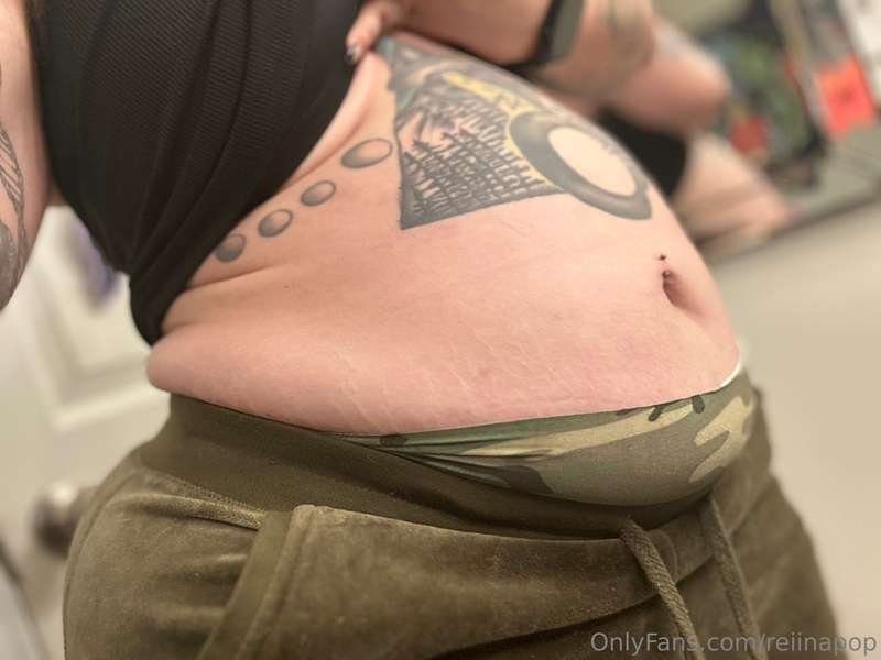 do I post too much? My posts get so few likes compared to ho.. 2