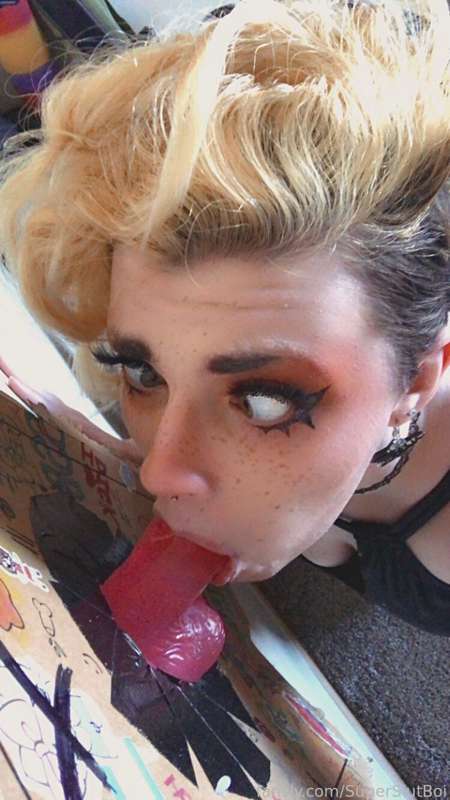 Superslutboi - Fansly - 31 Jan, 2022 10