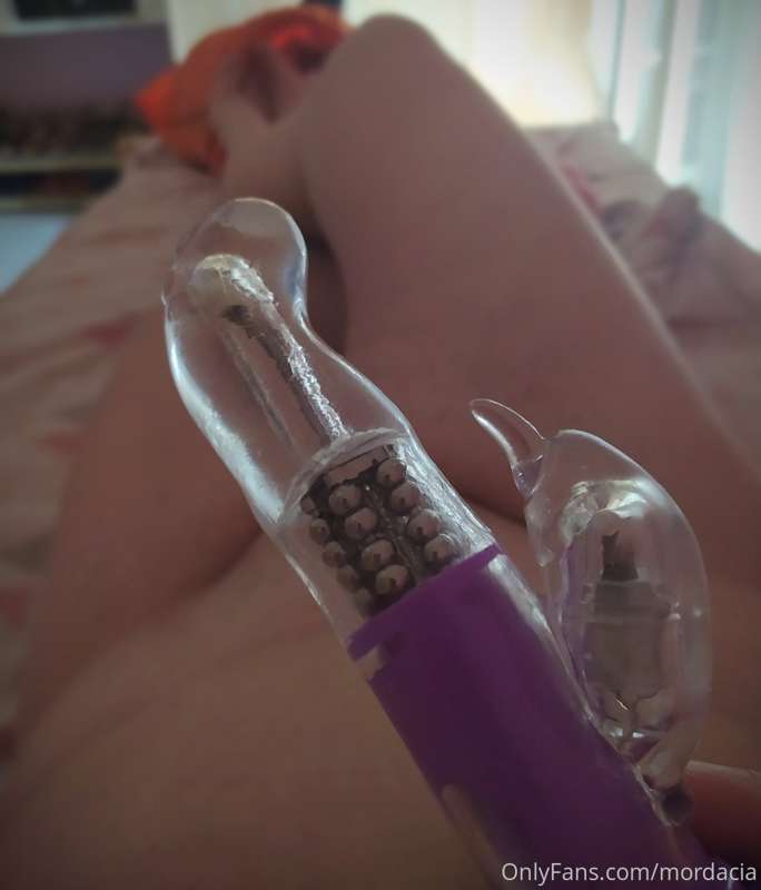 This is my first rabbit vibrator 😍 
I always wondered why th..