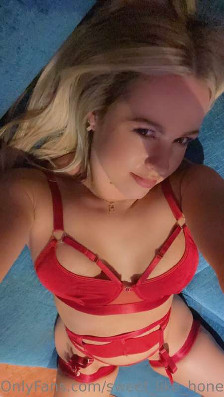 Here’s a little something to cheer up your Monday….🍒