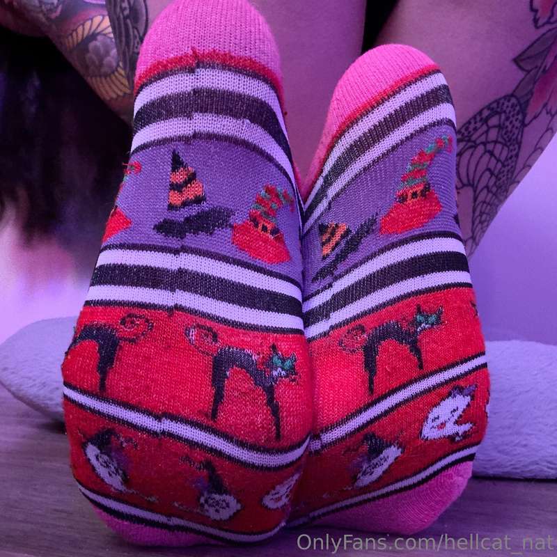 Dont worry I didnt forget about my sock lovers!! These are f.. 9