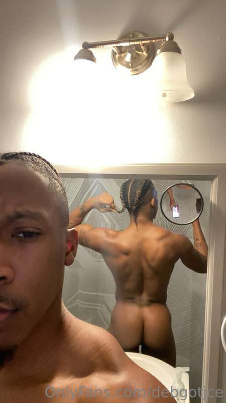 Happy Hump Day 🍑