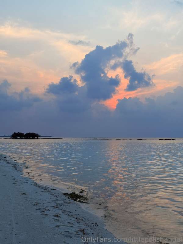 📍my first day in Maladives I woke up for the sunrise, only b.. 6