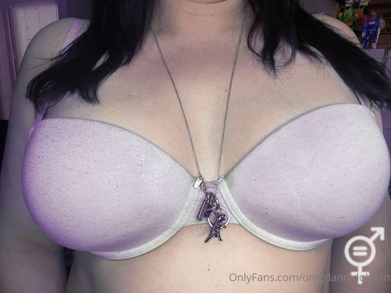 Tits, tits, tits 💜💜 6