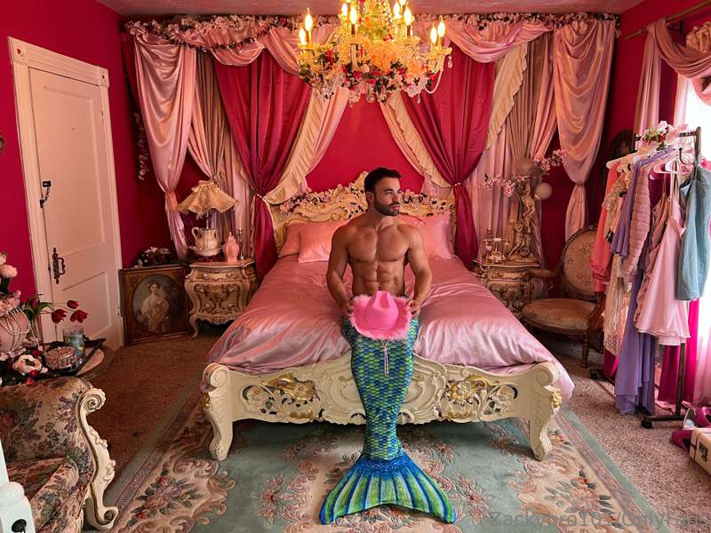 I Had so much fun filming with @seanboyuk1 today 🧜‍♂️ our se.. 6