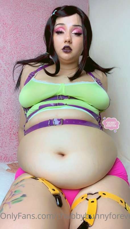 So plump and cute 😍 can you believe this isn’t even a full b.. 5