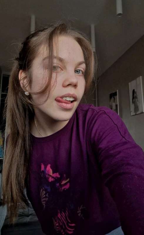🔥 FREE SUBSCRIPTION ONLY NOW 🔥This hot brat @catidary wants ..