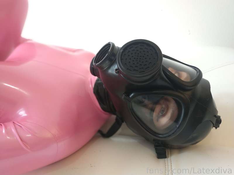 Latexdiva - Fansly - 18 Aug, 2022 8