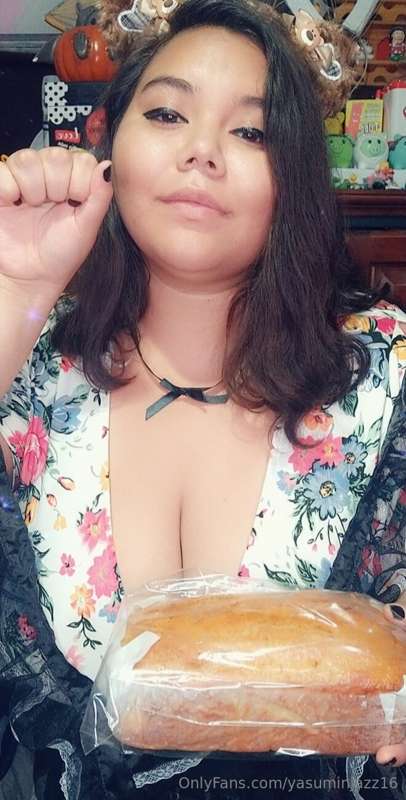 💜Mami yasumin💜
Me invitas a tu casa te prometo que voy a cal.. 7