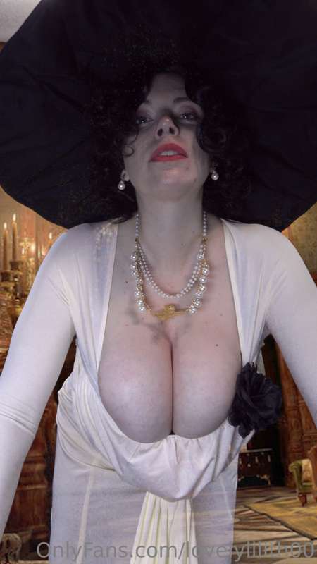 Lady D will return! I'll be going LIVE to play Resident Evil.. 10