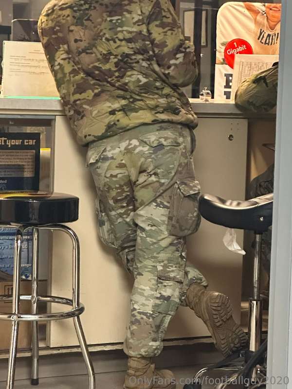 Soldiers being naughty, showing off, and candid shots, Set 7 5