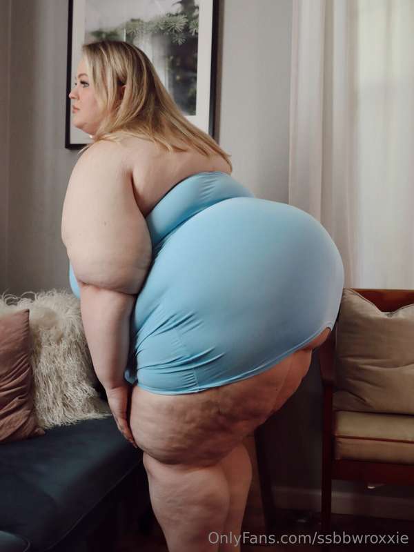 I wanna wear this tight dress out on a date and eat until th.. 13
