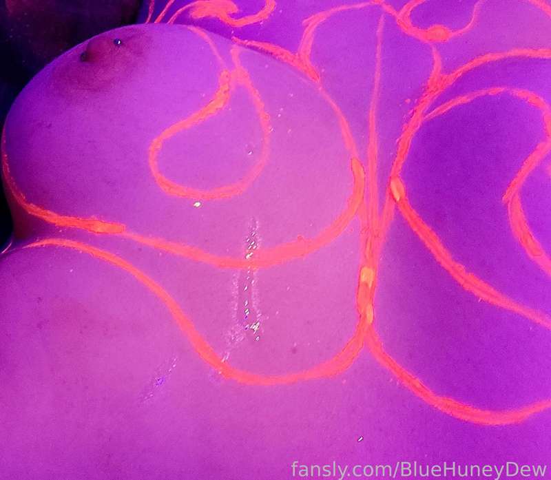Bluehuneydew - Fansly - 19 Sep, 2022 5