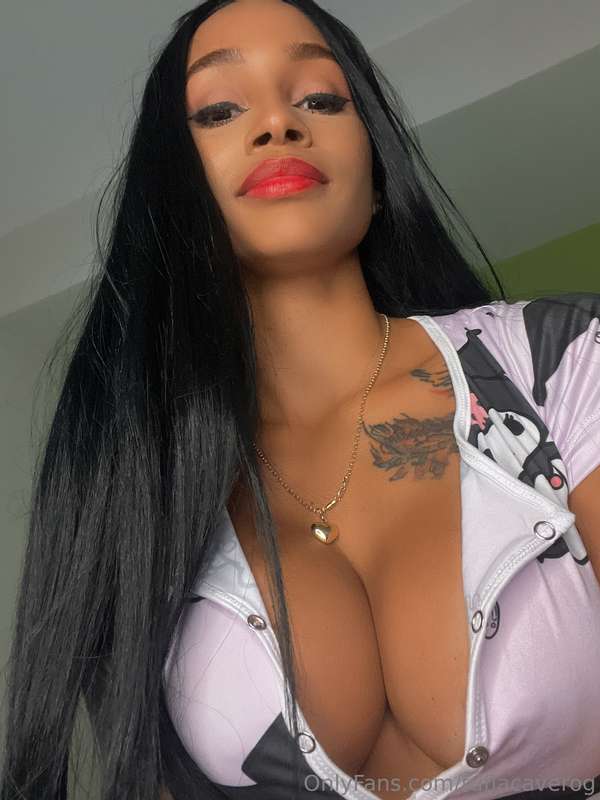maybe you can play with my tits 😈