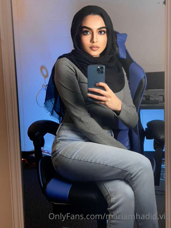 Thicccc in all the right places ♥️