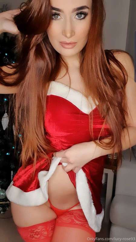 💋 you will find me under the mistletoe