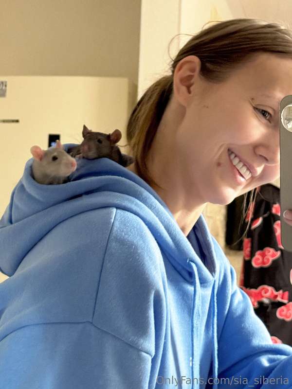 The vet said that I am a very good rat mama and suggested th..