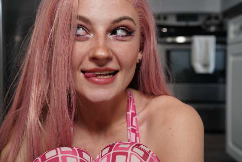 Retro theme 💝 your hot step mom makes you breakfast and .. d.. 6