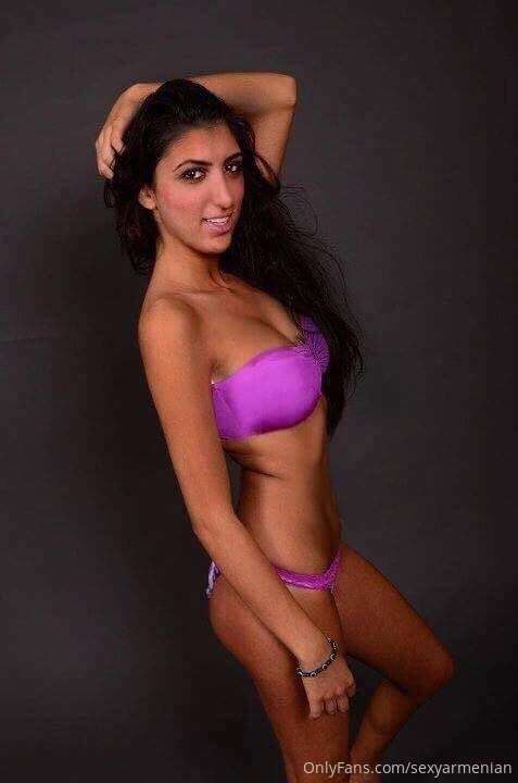 Hey babes!! Let’s chat babe I do naughty video calls and sex..