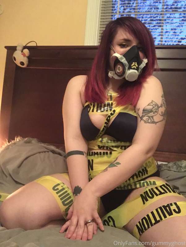 Biohazard ☣️ I’m toxic baby 💛 14