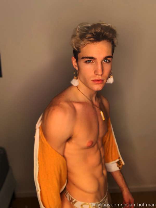 I have a surprise for you 😈⚜️✨😏 14