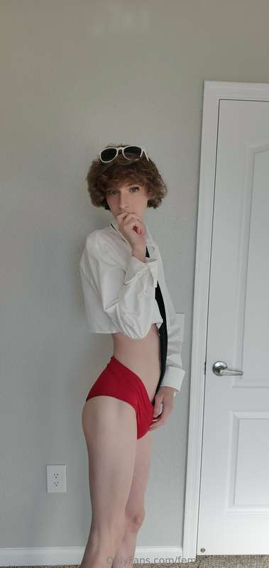 Your new boss is a femboy, now what?♡ 2