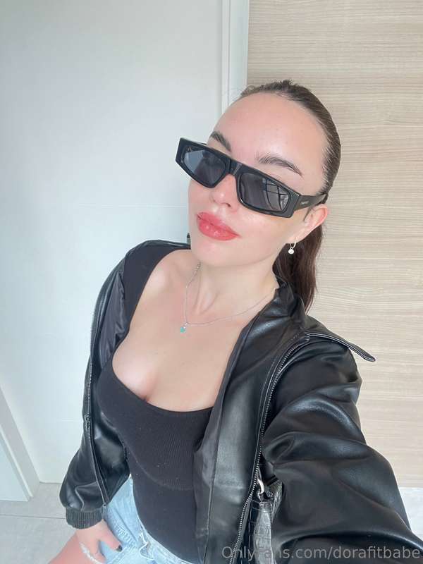  I feel cool and sexy 