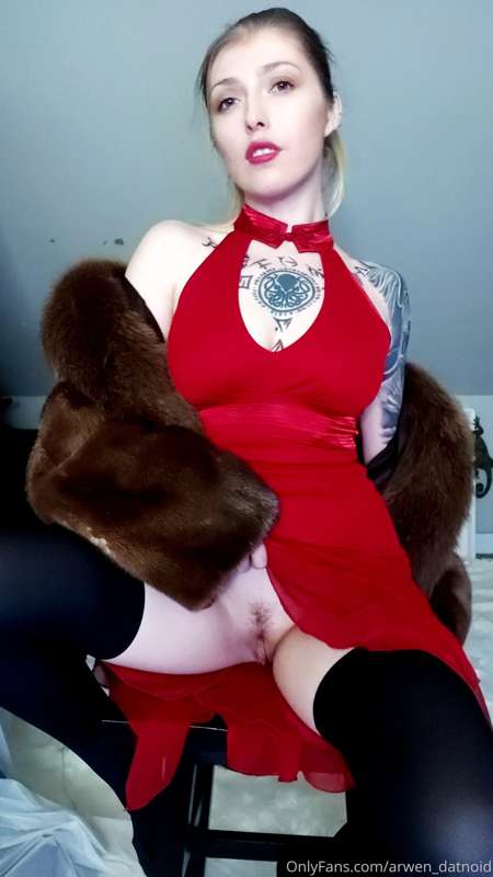 I dressed super heckin fancy tonight and took a few pictures.. 13