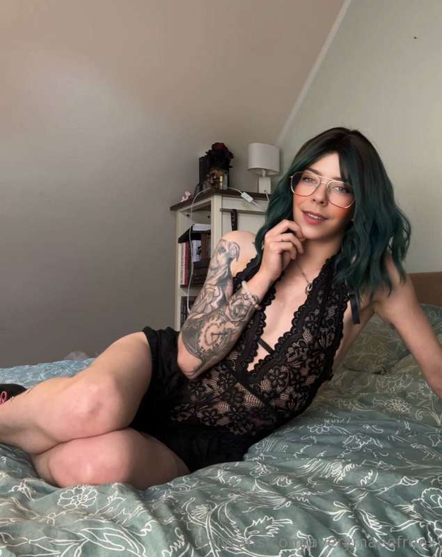 🚨GUESS WHAT 🚨she has lots of hot, new content cumming your w..