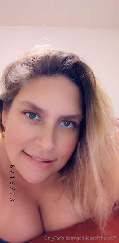 This is your Goddess of Chaos ❤️💋 Hope all of my little love.. 3