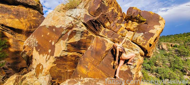 Zoebytheriver - Fansly - 06 Sep, 2021 3