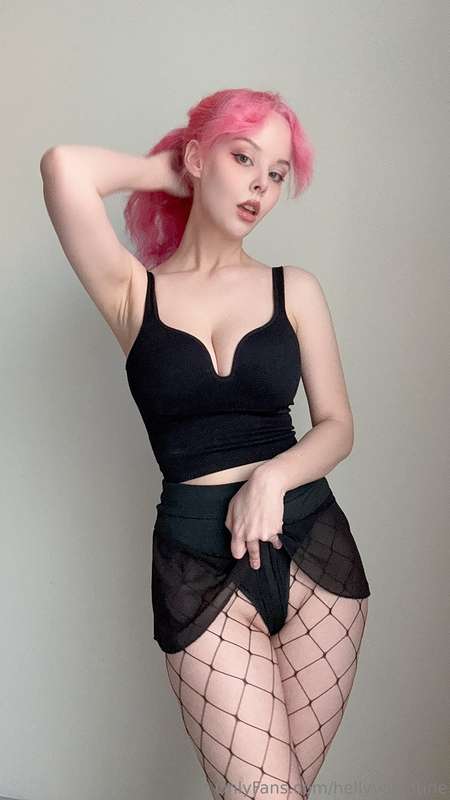 You’re about to get caught in my fishnets in 3...2...1. Oops.. 24