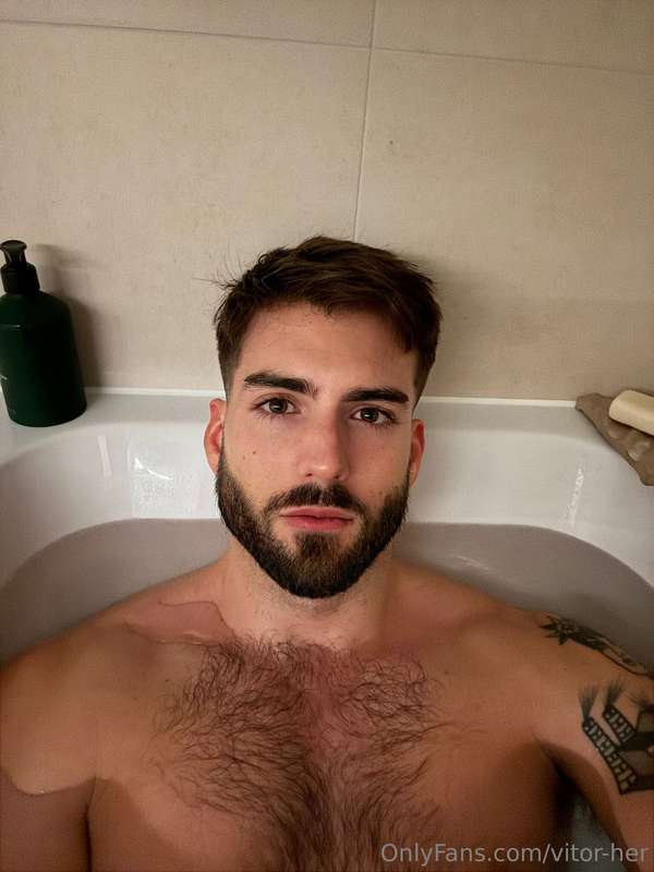Taking a hot bath after a 9km run 🫧🧼