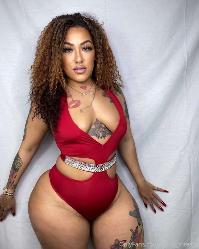 The Gorgeous  💗💗💗
❣️ @thetayjean ❣️

𝐀𝐥𝐬𝐨 𝐟𝐨𝐥𝐥𝐨𝐰 👉@curvygirl.. 1