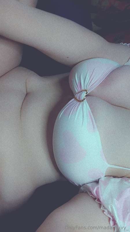 Gonna take more pics once I get a bottom that matches uwu bu.. 10