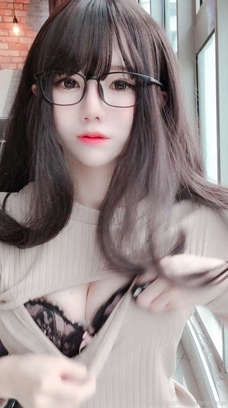 2nd pic wasnt ready..whoopsie🙈(⋟///⋞) adjusting 2